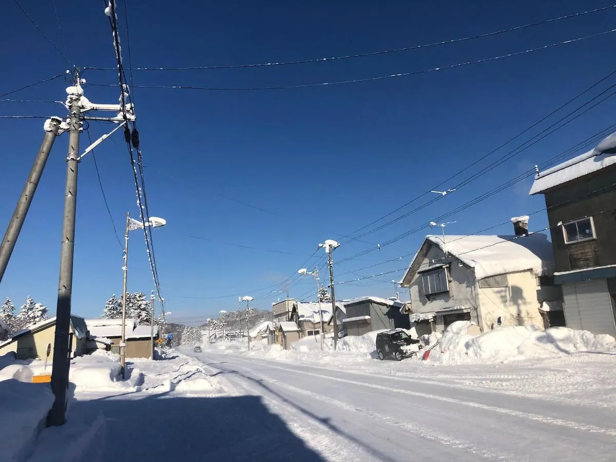 日本一しょぼいゲストハウス ウタラといかん Poor And Shabby Guesthouse 